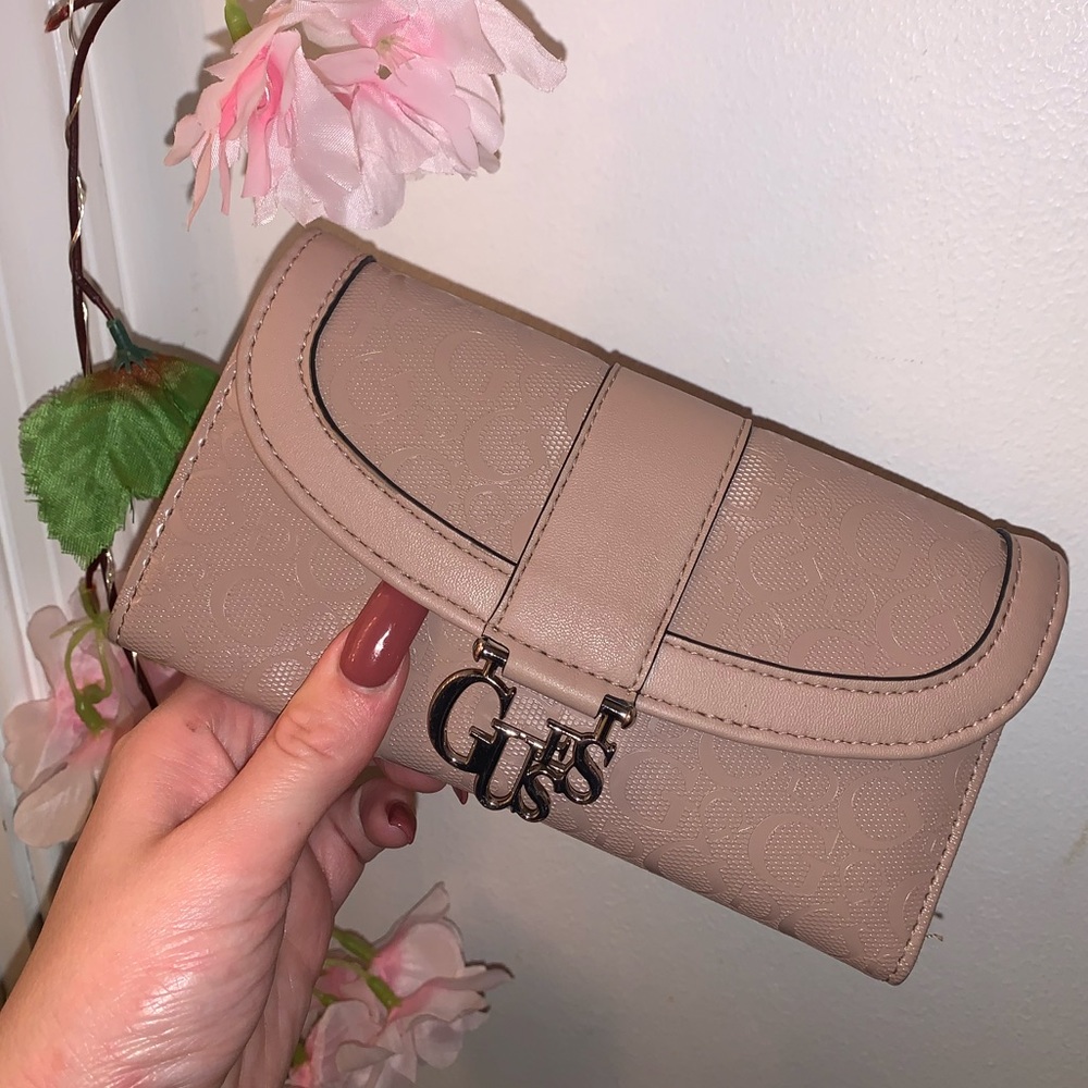 GUESS wallet💕